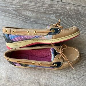 Sperry Women's Tan Boat Shoes with Multicolor Accents